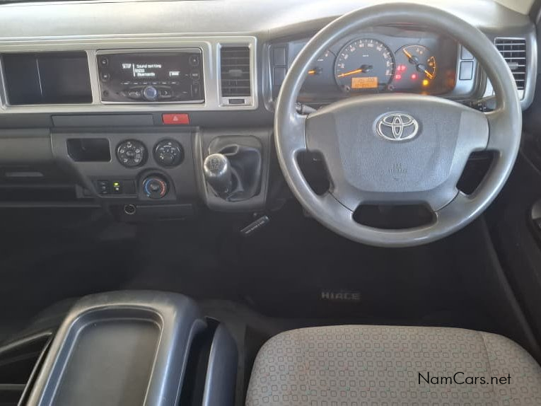 2018 Toyota Quantum photo 12