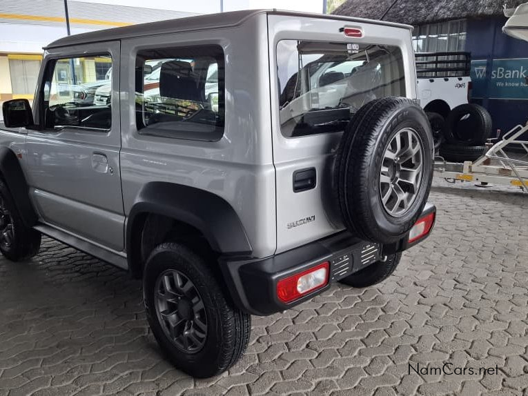 2023 Suzuki Jimny photo 5