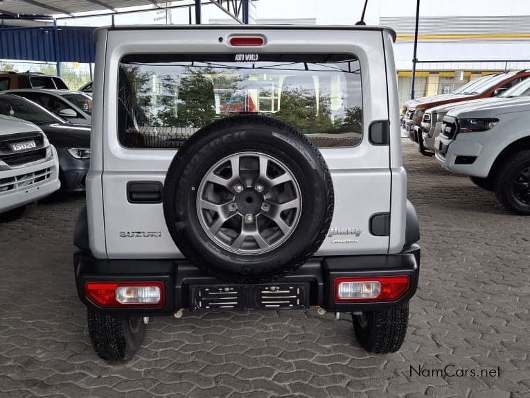 2023 Suzuki Jimny photo 6