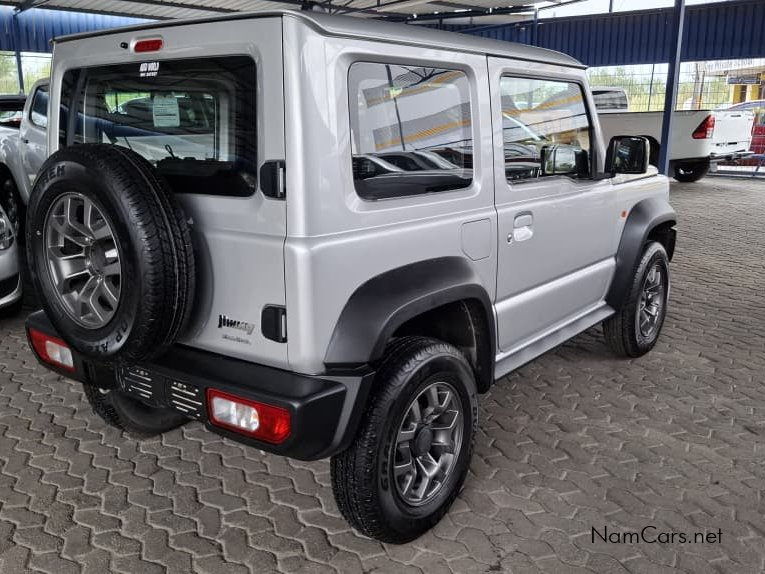 2023 Suzuki Jimny photo 7