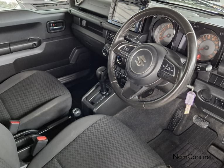 2023 Suzuki Jimny photo 8