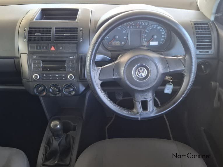 2017 Volkswagen Polo Vivo photo 9