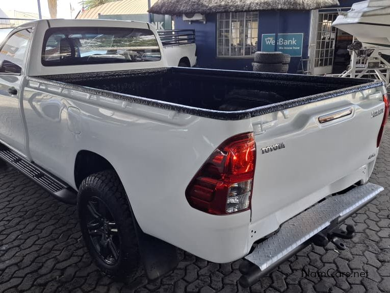 2022 Toyota Hilux photo 5