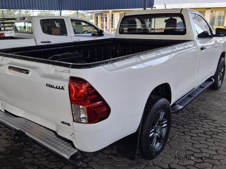 2022 Toyota Hilux photo 7