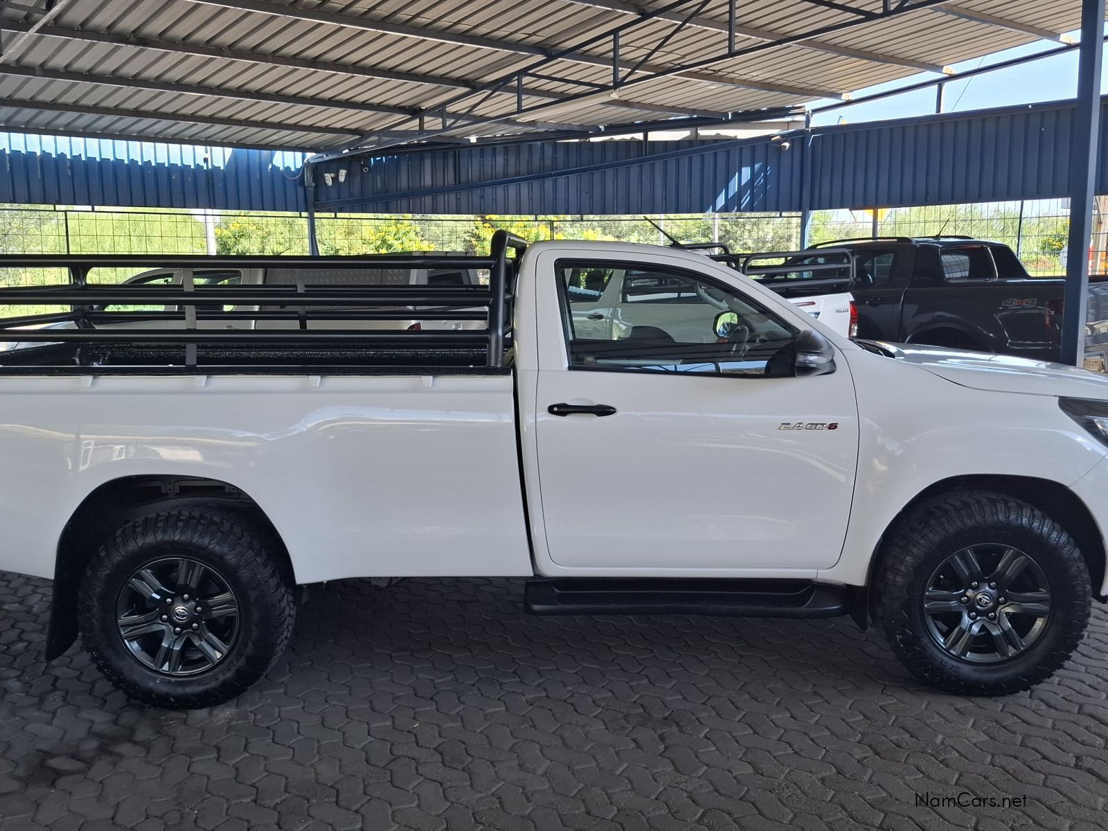 2021 Toyota Hilux photo 1