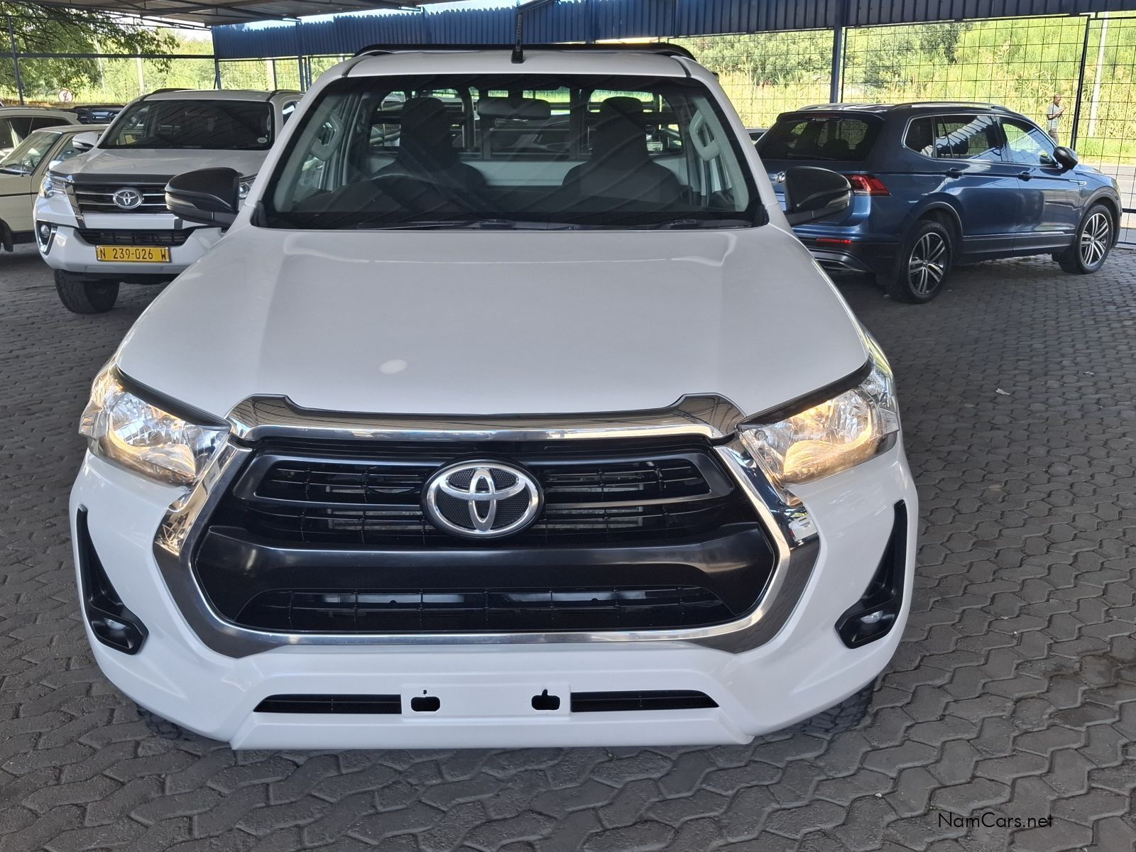 2021 Toyota Hilux photo 3