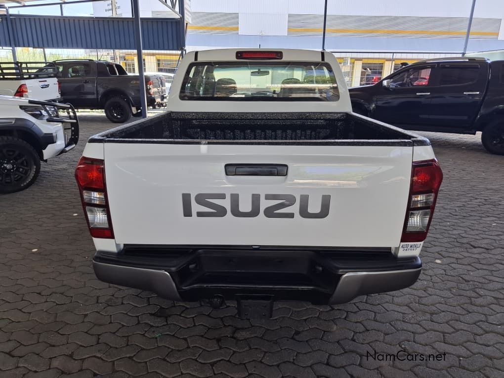 2021 Isuzu D-MAX photo 5