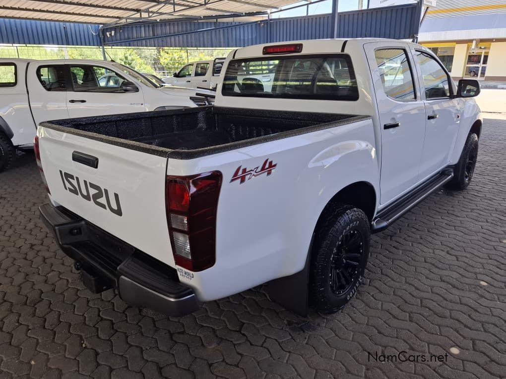 2021 Isuzu D-MAX photo 6