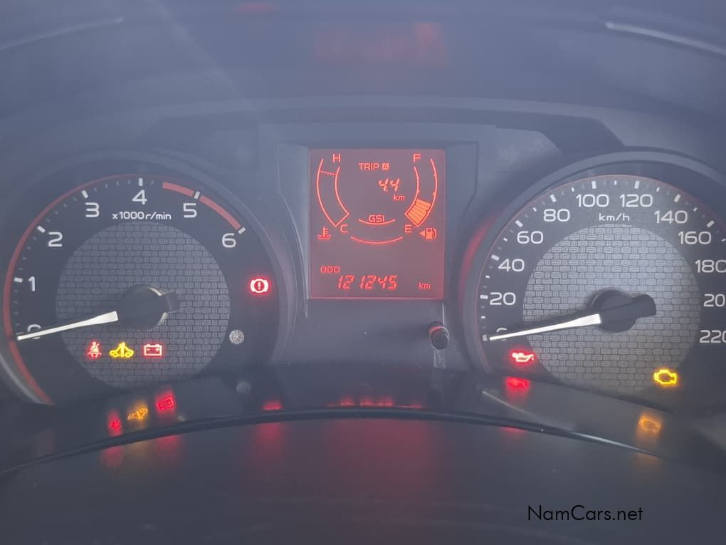 2021 Isuzu D-MAX photo 8