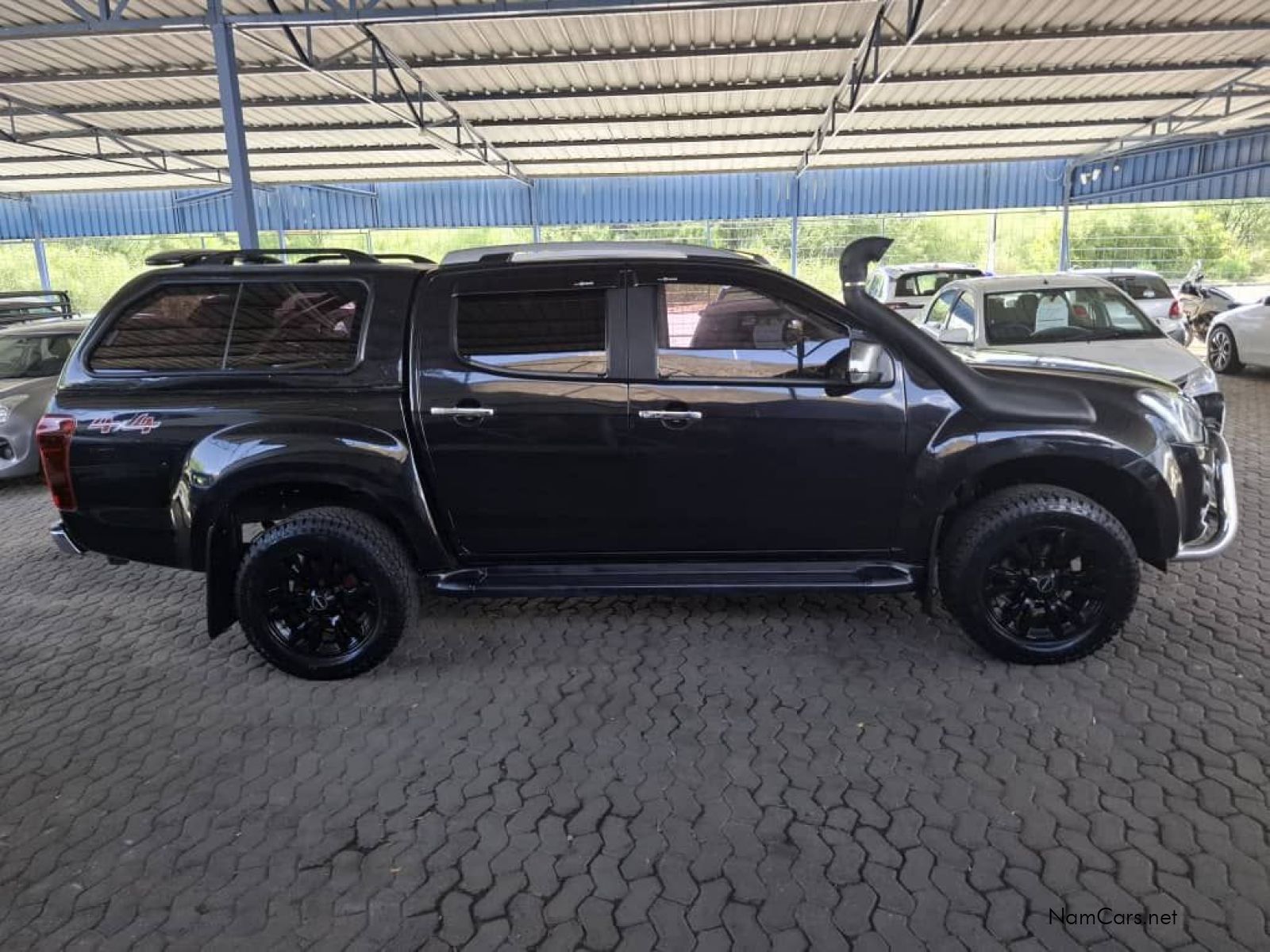 2016 Isuzu KB Series photo 1