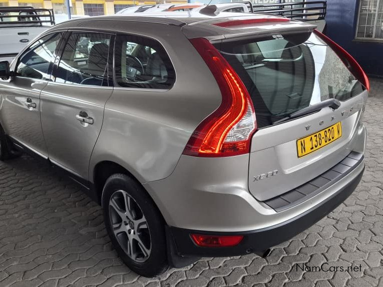 2010 Volvo XC60 photo 5