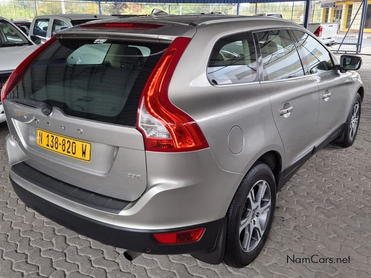 2010 Volvo XC60 photo 7