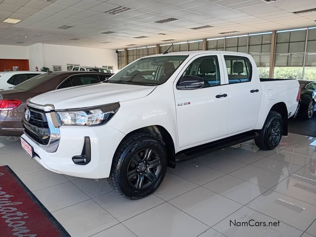 2023 Toyota Hilux photo 3
