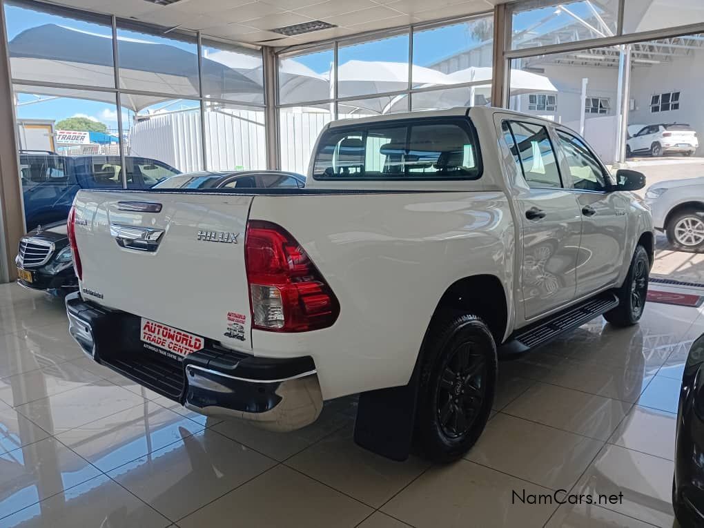 2023 Toyota Hilux photo 6