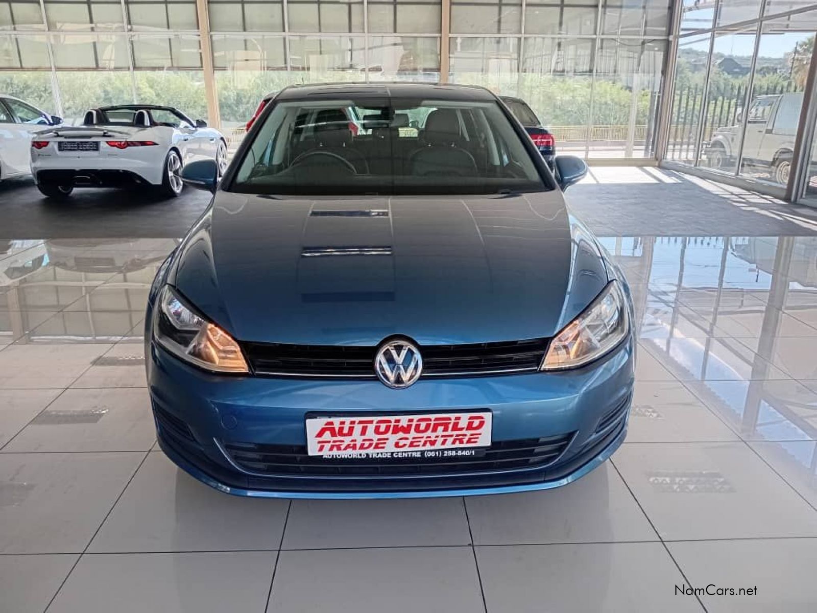 2015 Volkswagen Golf photo 2