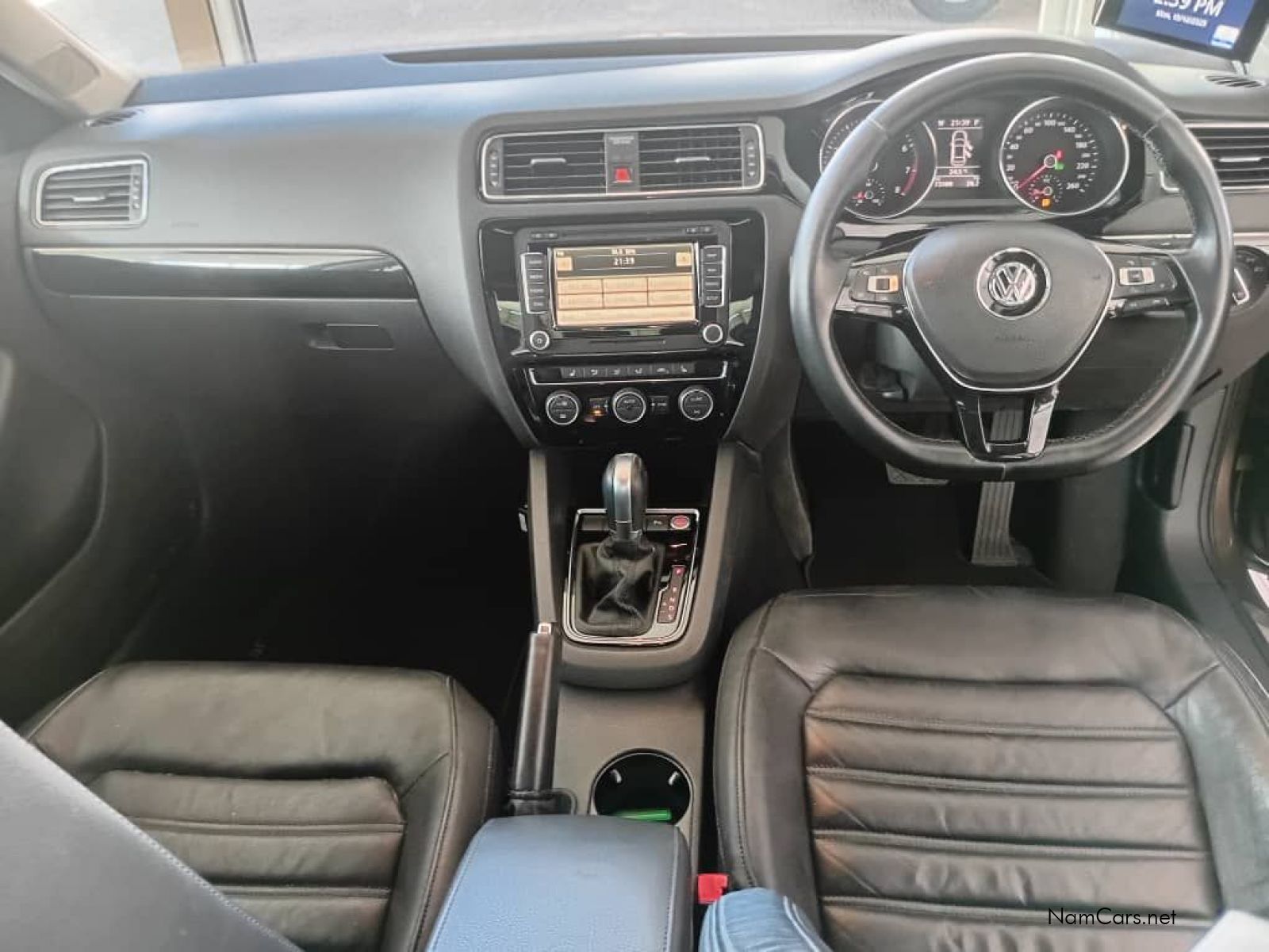 2015 Volkswagen Jetta photo 13