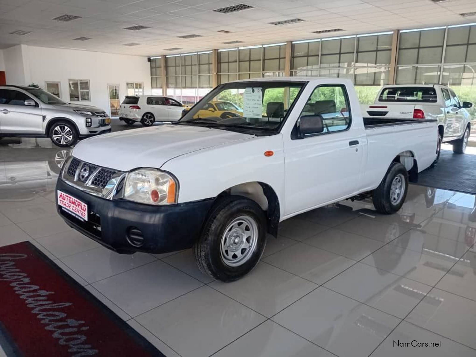 2012 Nissan NP300 photo 3