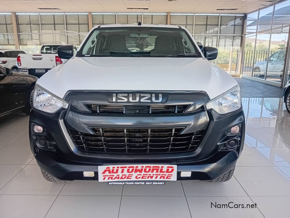 2023 Isuzu D-MAX photo 2