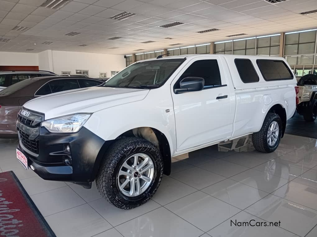 2023 Isuzu D-MAX photo 3