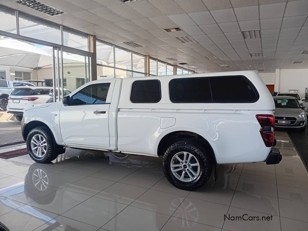 2023 Isuzu D-MAX photo 4