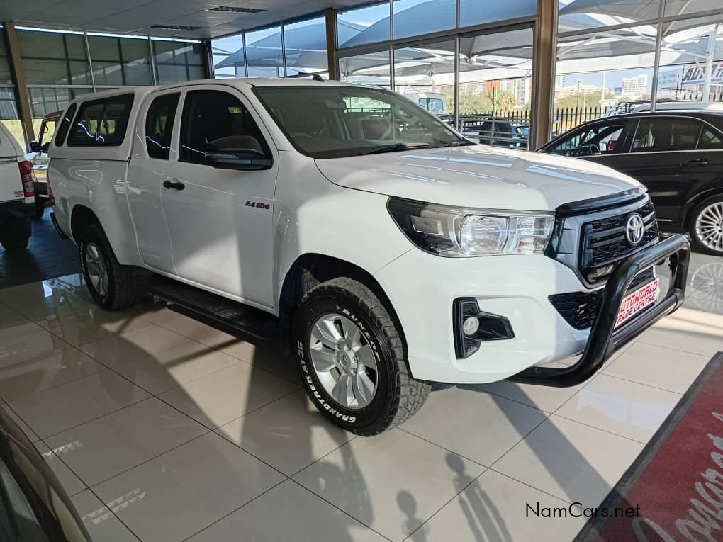2020 Toyota Hilux photo 1
