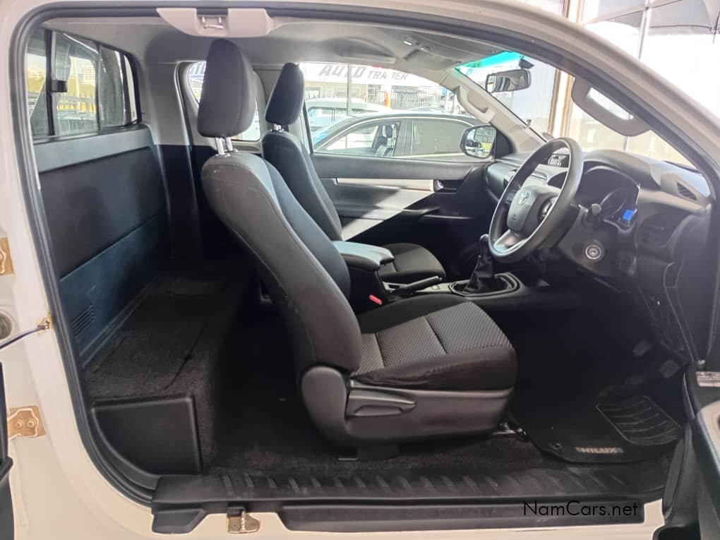 2020 Toyota Hilux photo 11