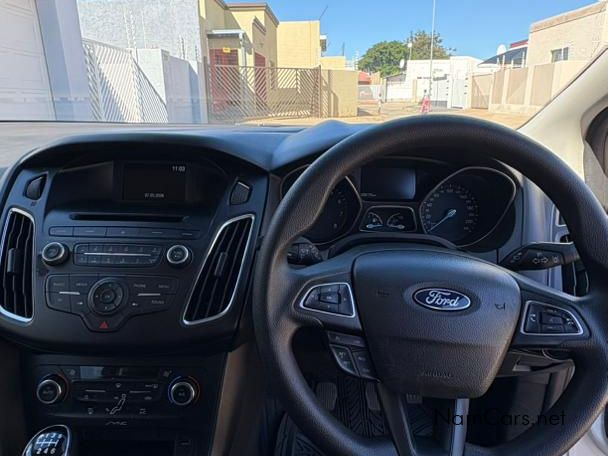 2015 Ford Focus photo 6