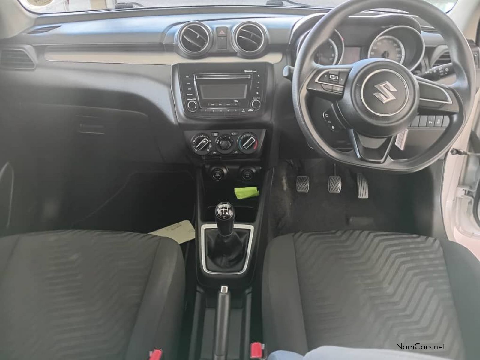 2022 Suzuki Swift photo 12