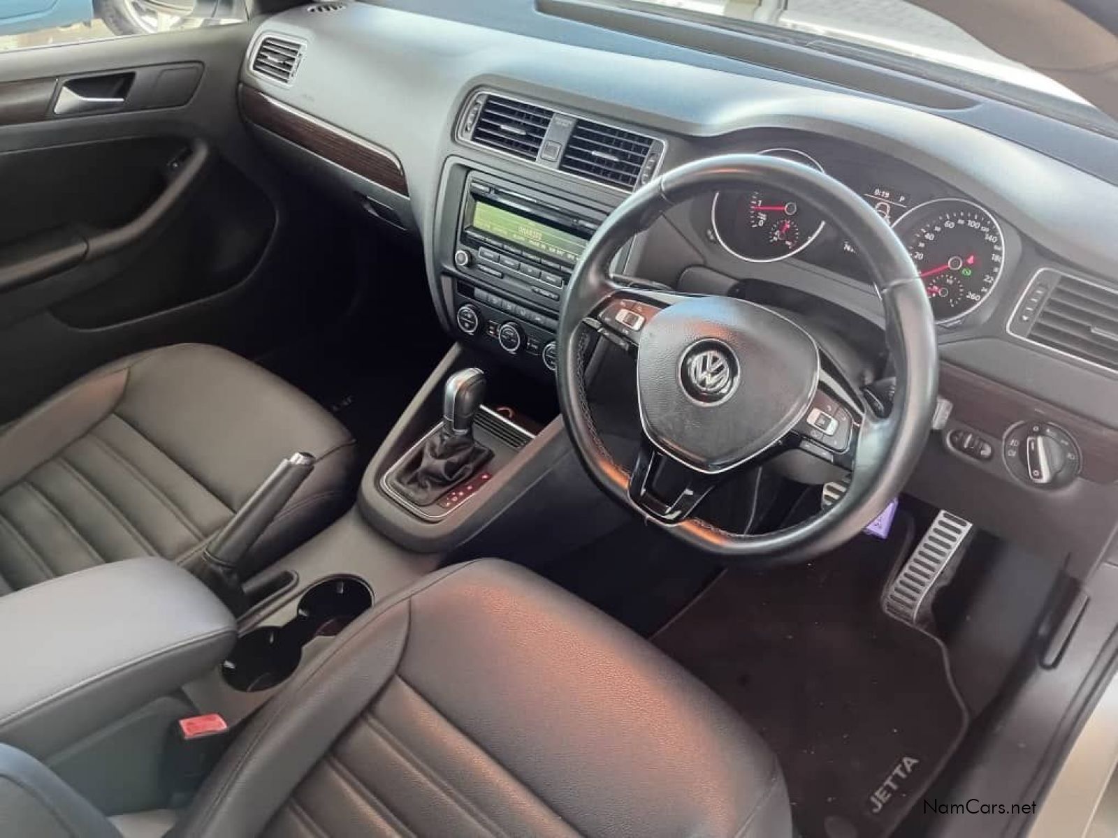 2015 Volkswagen Jetta photo 9