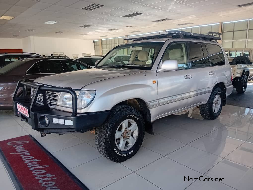 2005 Toyota Land Cruiser photo 3