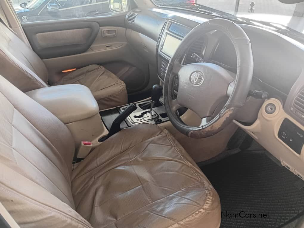 2005 Toyota Land Cruiser photo 7