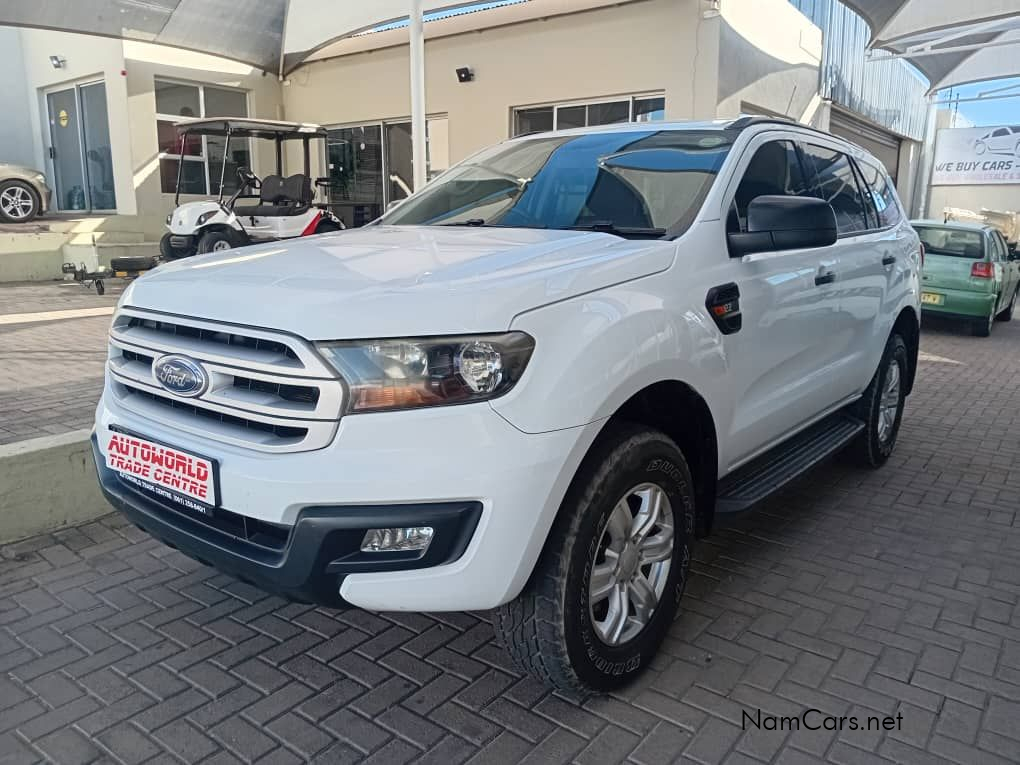 2018 Ford Everest photo 3