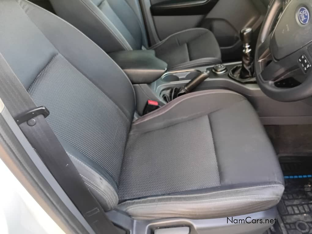 2018 Ford Everest photo 9