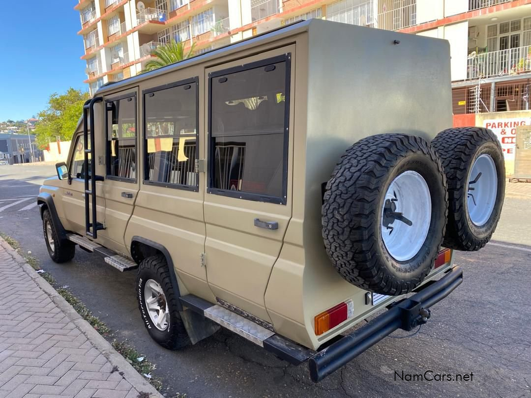 2019 Toyota Land Cruiser photo 5