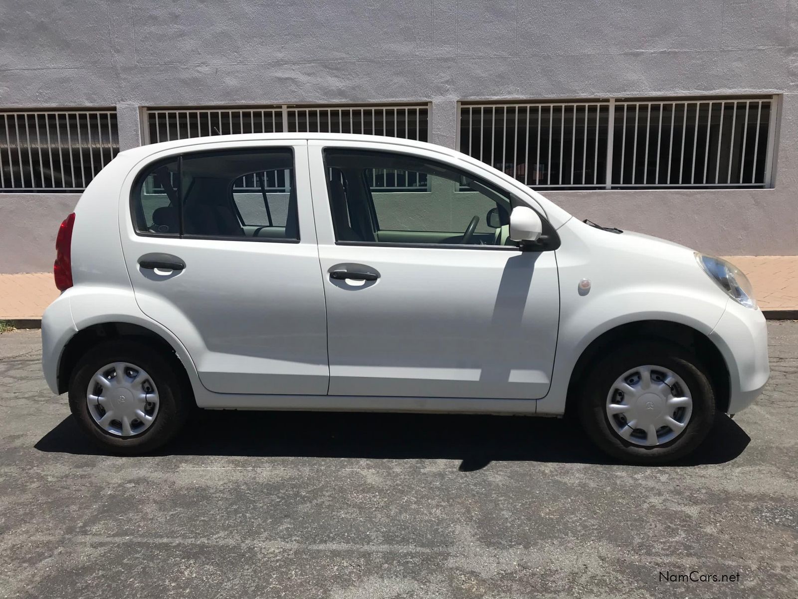 2012 Toyota Passo photo 2