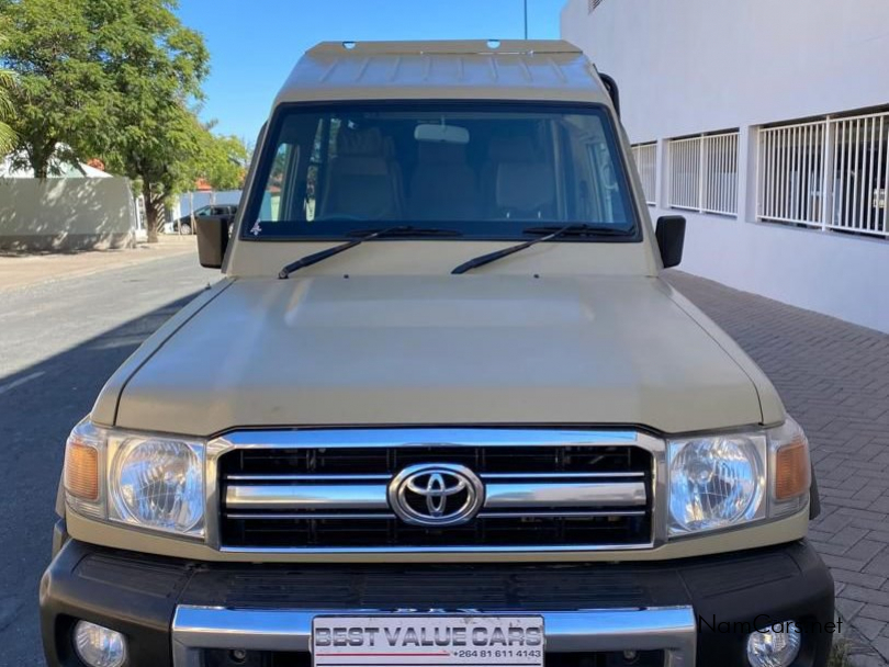 2019 Toyota Land Cruiser photo 4