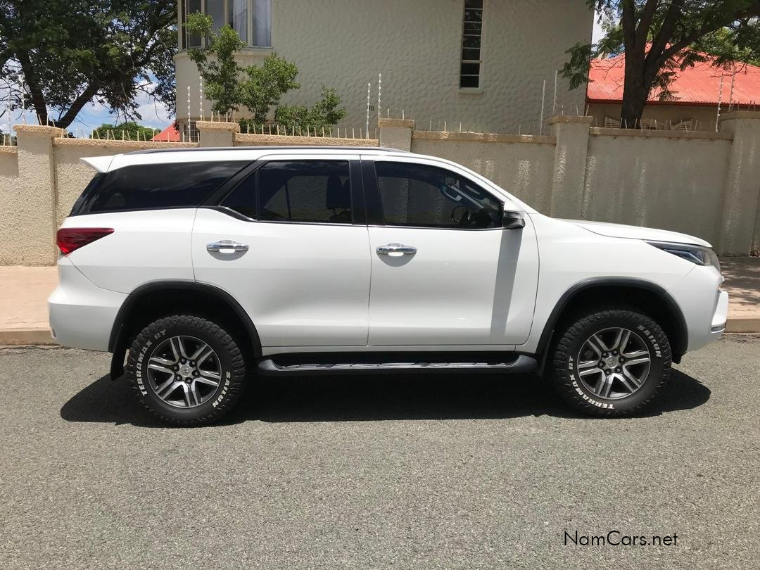 2022 Toyota Fortuner photo 6