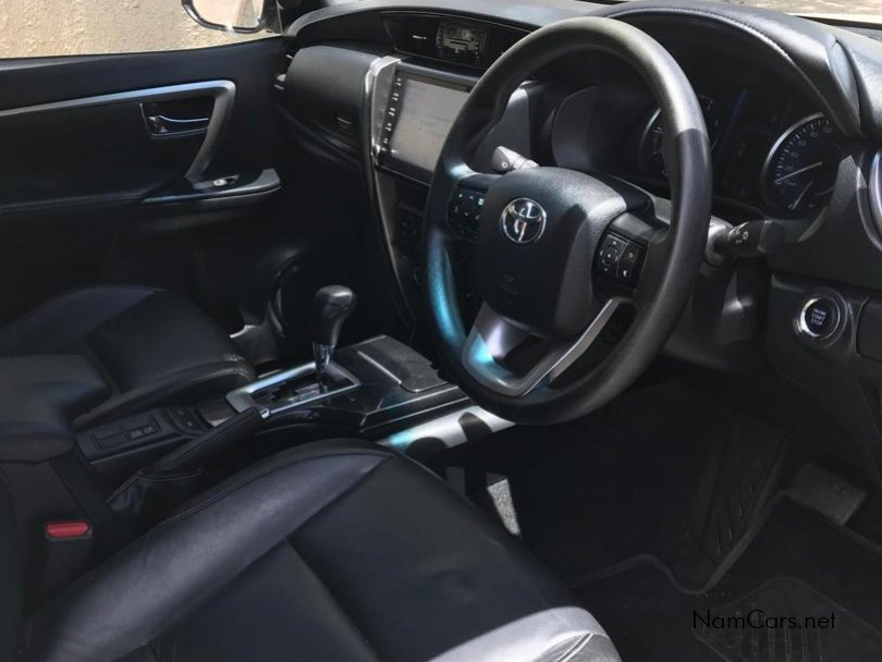 2022 Toyota Fortuner photo 8