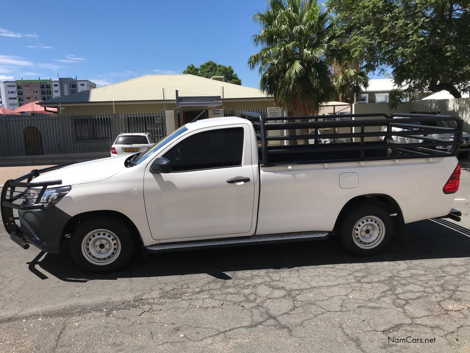2019 Toyota Hilux photo 3