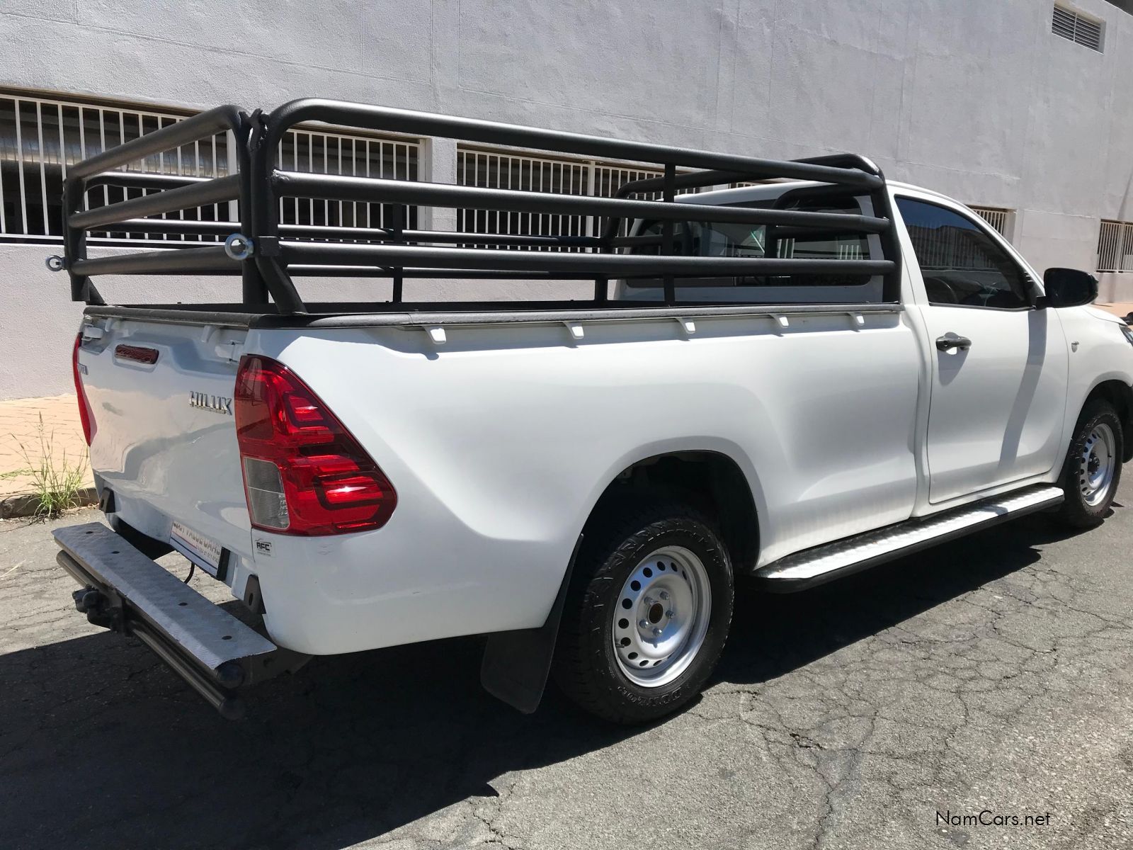 2019 Toyota Hilux photo 4