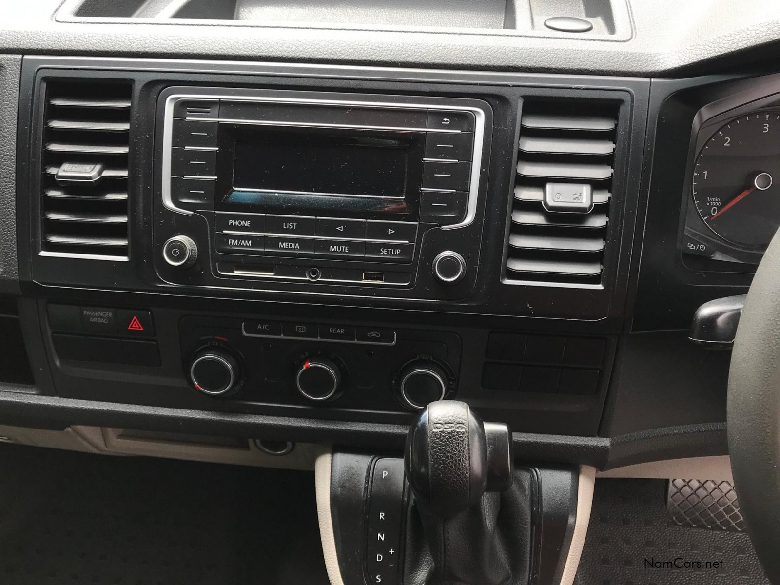 2018 Volkswagen Kombi photo 12