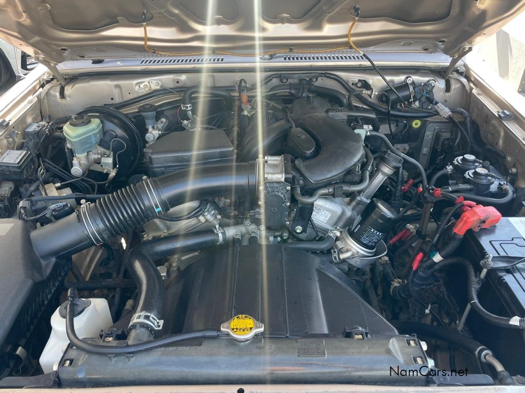 2018 Toyota Land Cruiser photo 13