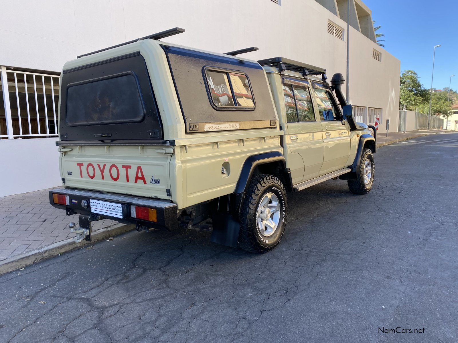 2019 Toyota Land Cruiser photo 4