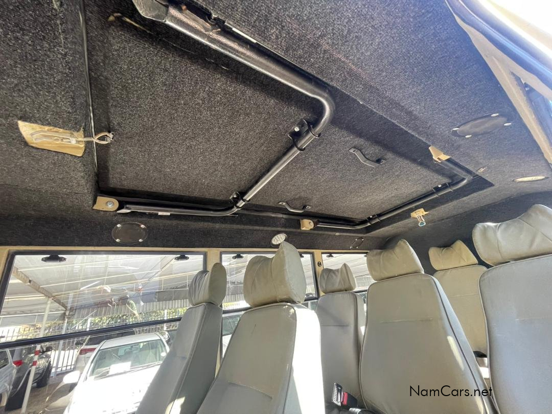 2019 Toyota Land Cruiser photo 18