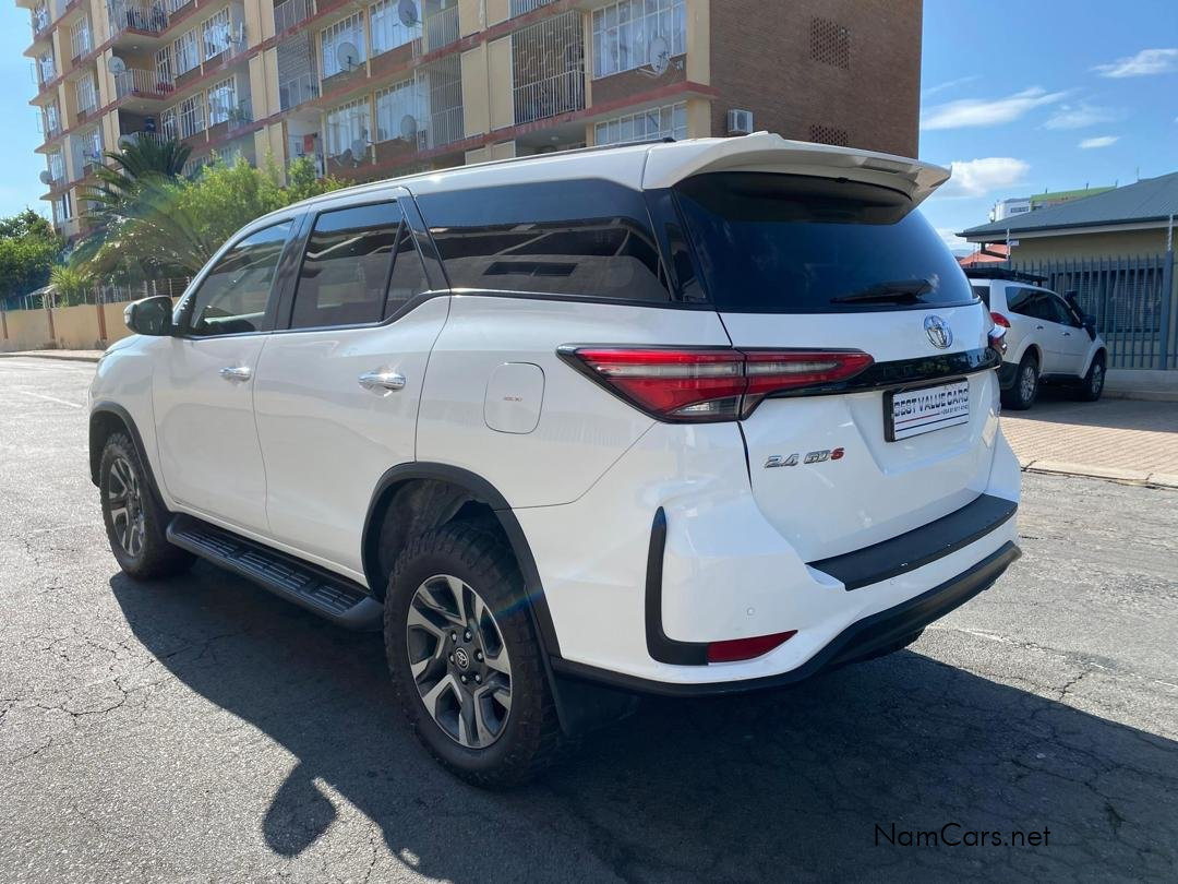 2023 Toyota Fortuner photo 3