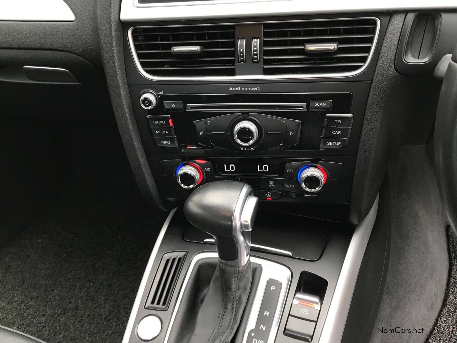 2015 Audi A4 photo 11