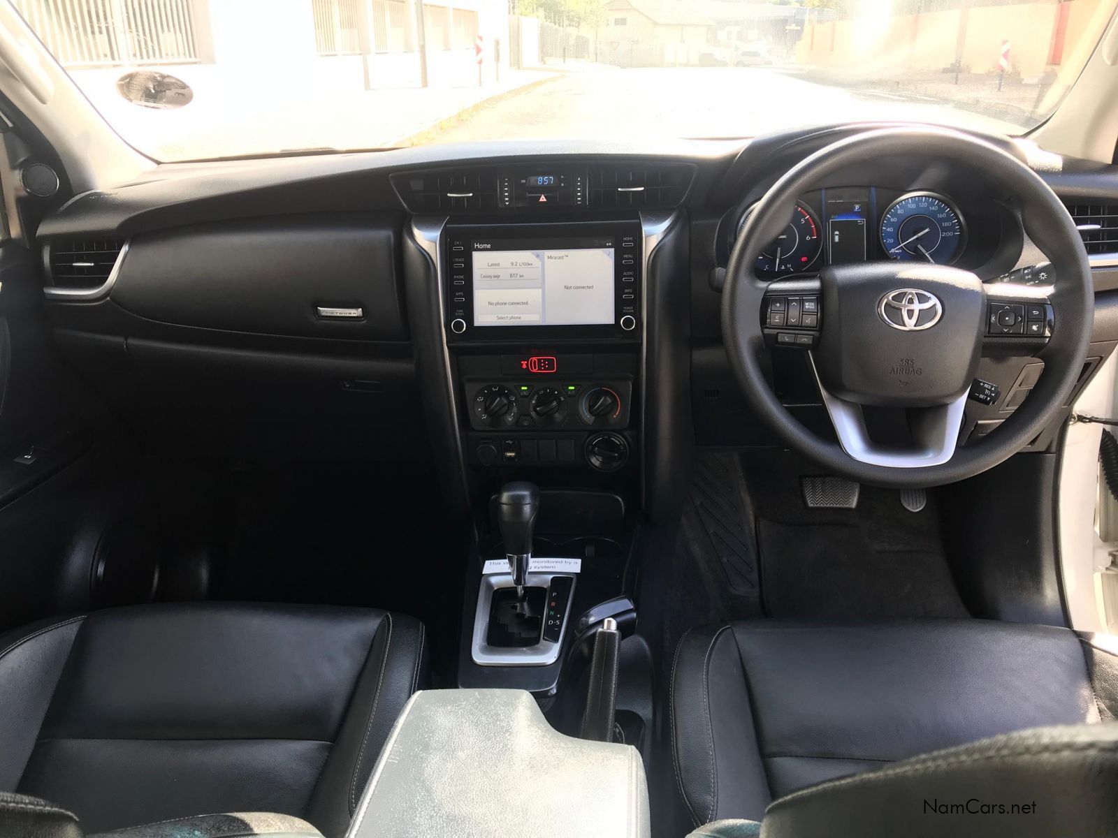 2022 Toyota Fortuner photo 14