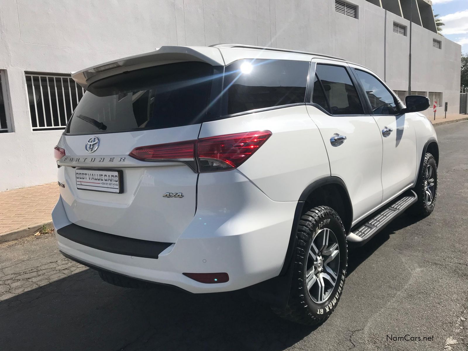 2022 Toyota Fortuner photo 4