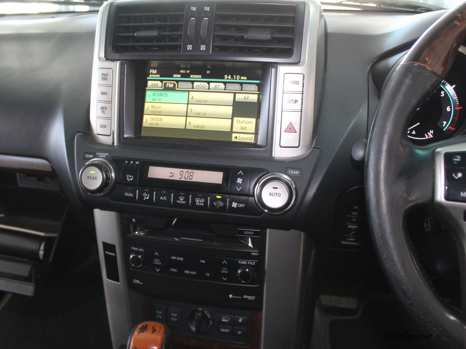 2011 Toyota Prado photo 15
