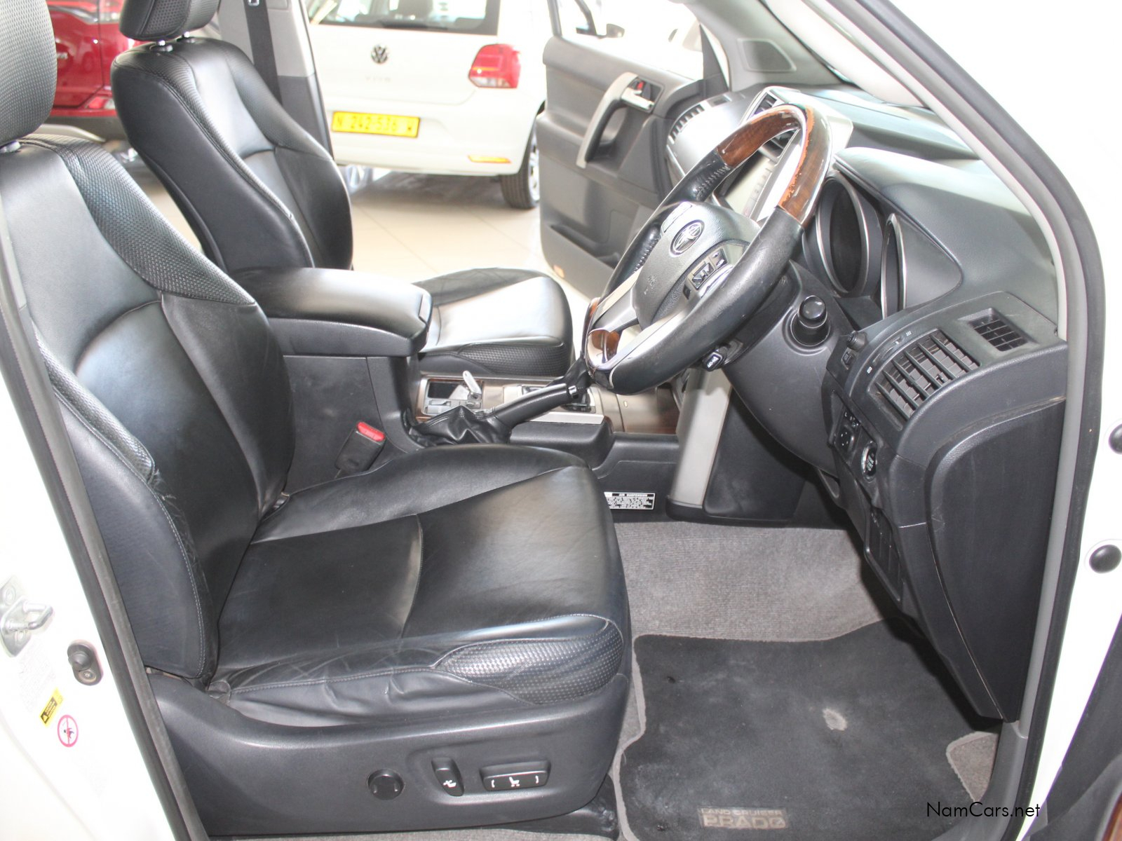 2011 Toyota Prado photo 21